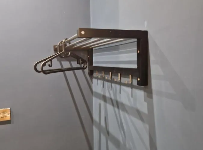 Villa The Old Vicarage - Secure Parking, Fast Wifi, Garden