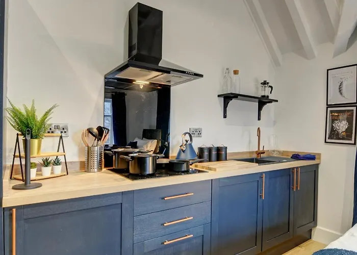 The Old Vicarage - Secure Parking, Fast Wifi, Garden Leeds (West Yorkshire)