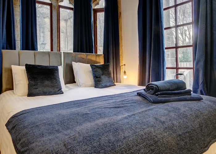 Villa The Old Vicarage - Secure Parking, Fast Wifi, Garden Leeds (West Yorkshire)