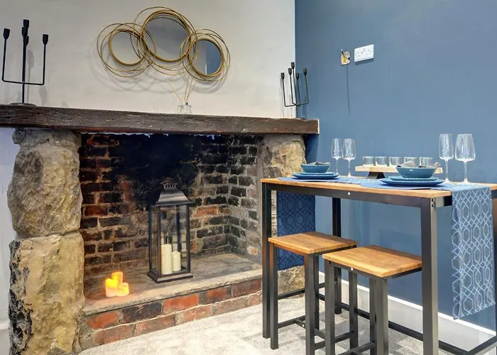 The Old Vicarage - Secure Parking, Fast Wifi, Garden Villa Leeds (West Yorkshire)