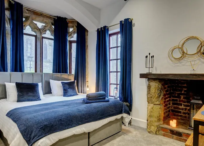 The Old Vicarage - Secure Parking, Fast Wifi, Garden