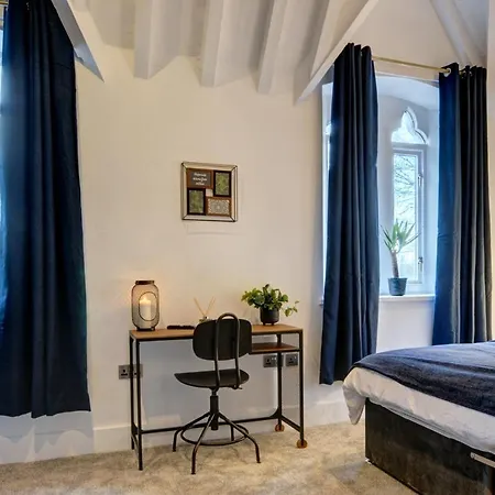 فيلة The Old Vicarage - Secure Parking, Fast Wifi, Garden ليدز