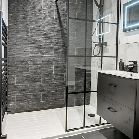 The Old Vicarage - Secure Parking, Fast Wifi, Garden * Leeds (West Yorkshire)