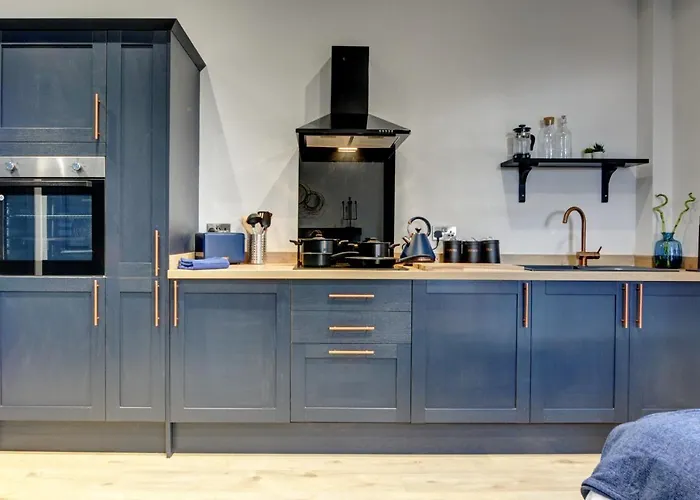 The Old Vicarage - Secure Parking, Fast Wifi, Garden ヴィラ