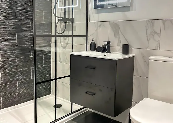 ヴィラ The Old Vicarage - Secure Parking, Fast Wifi, Garden *