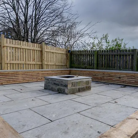 The Old Vicarage - Secure Parking, Fast Wifi, Garden *