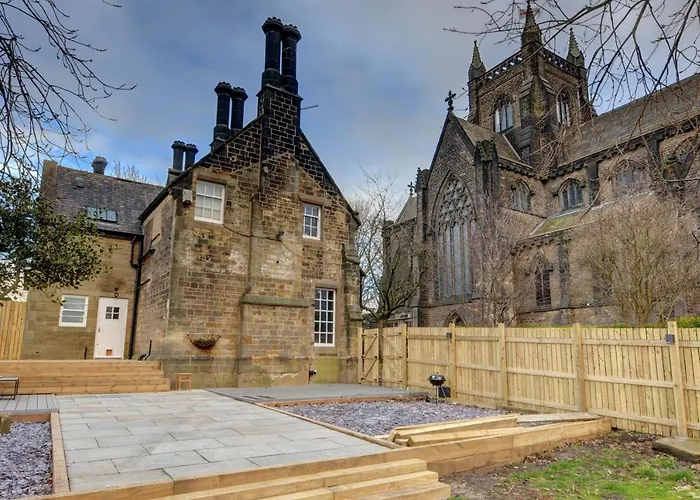 빌라 The Old Vicarage - Secure Parking, Fast Wifi, Garden 리즈